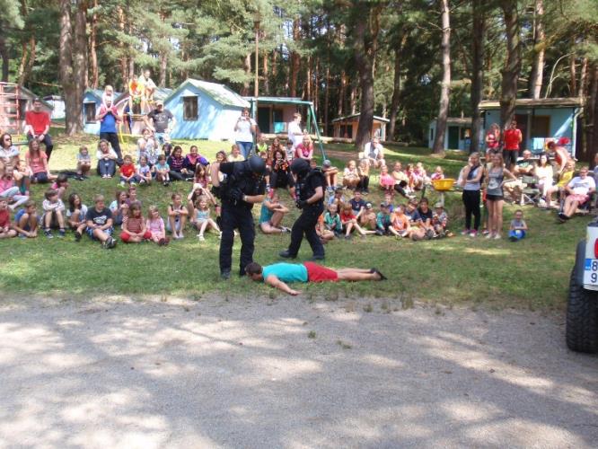 Dětský tábor u  Podhradí nad Dyjí (6)