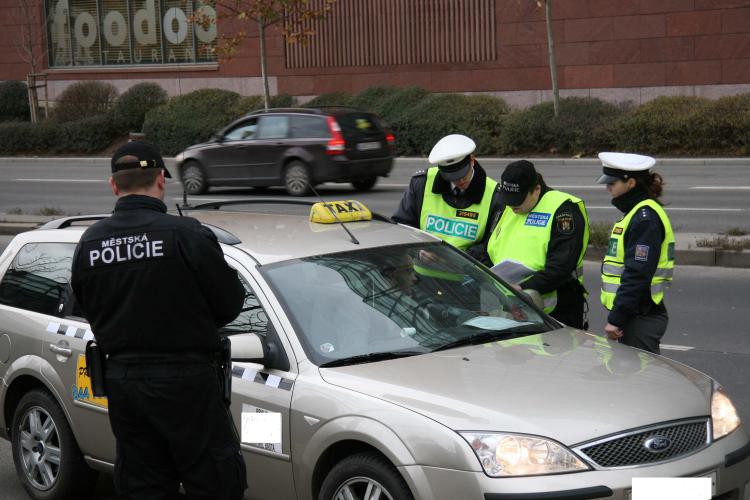 Dopravní akce na Praze 8 -2