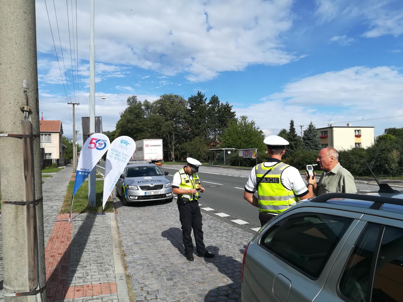 Dopravní akce v obci Bukovka.