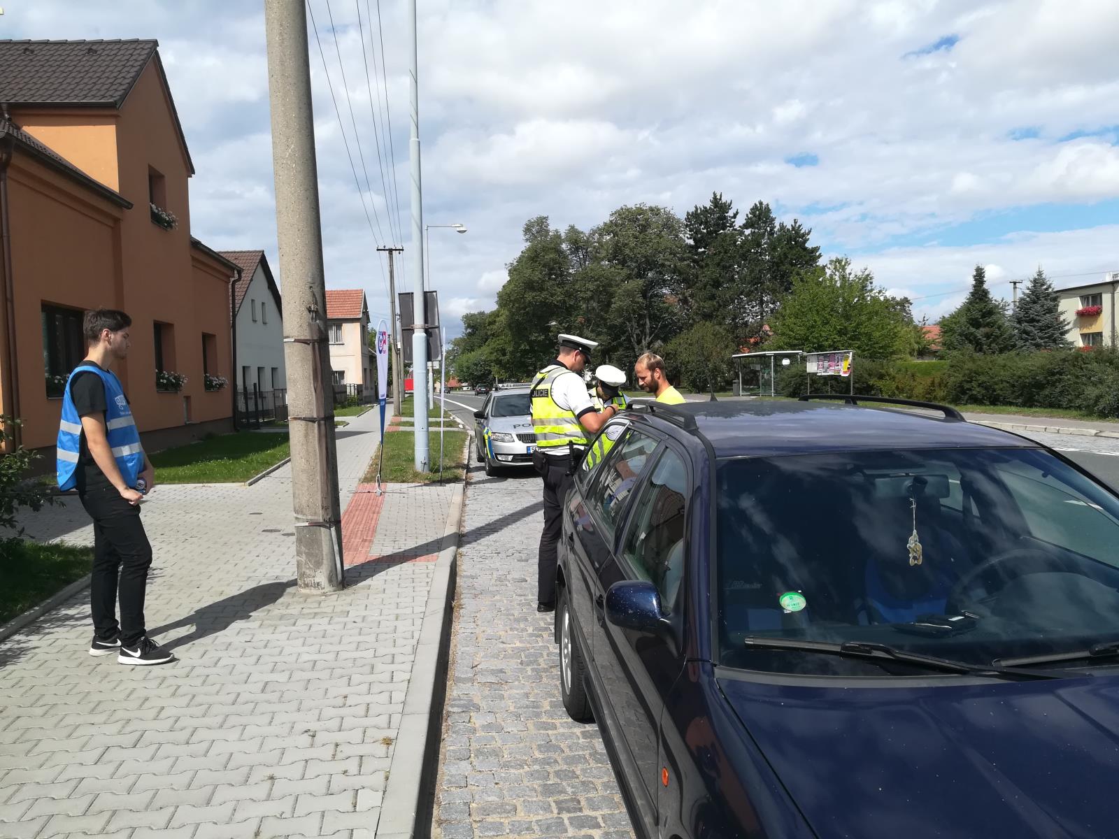 Dopravní akce v obci Bukovka.
