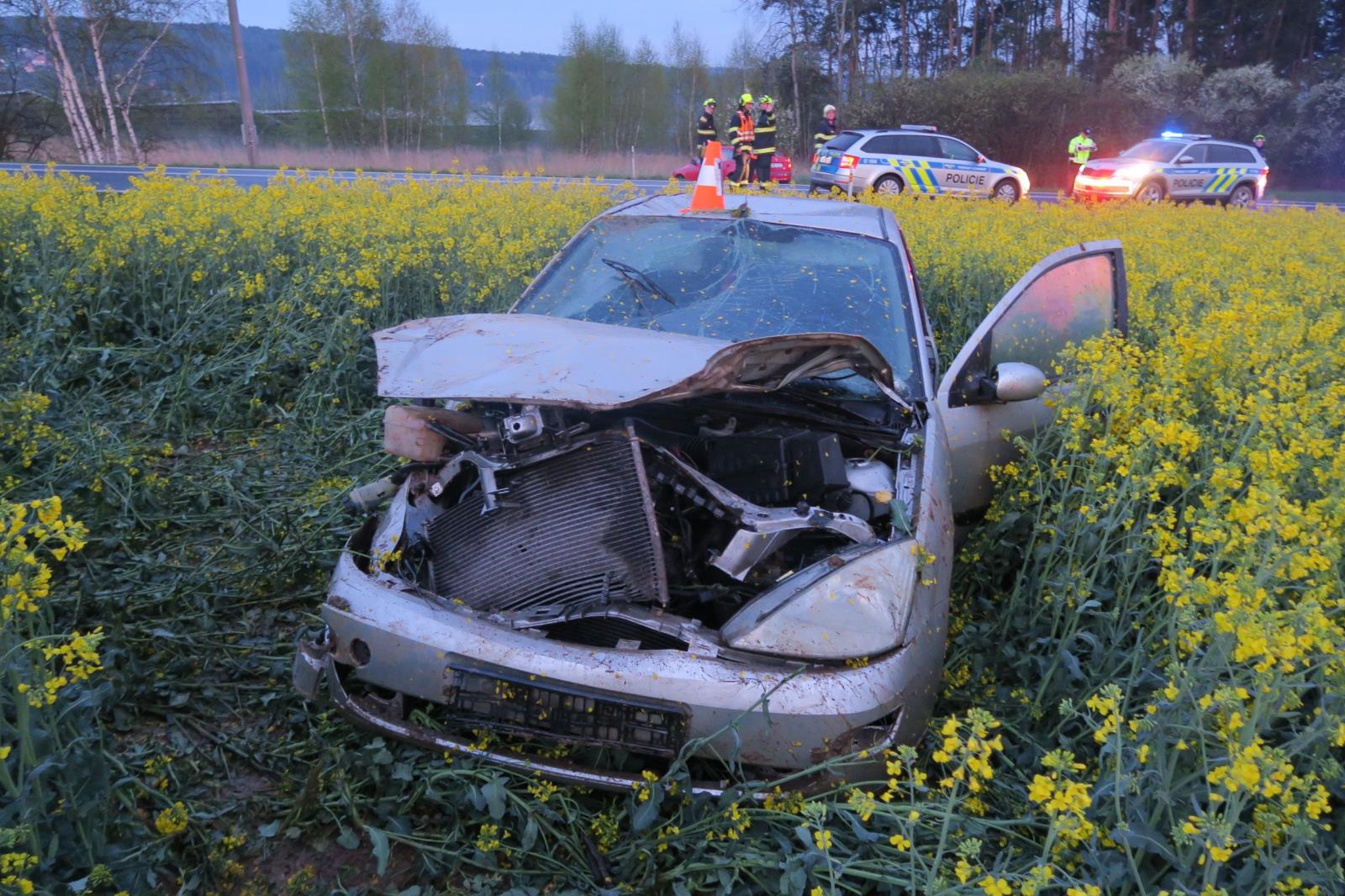 Dopravní nehoda - Kvíčovice - 04.05.2022