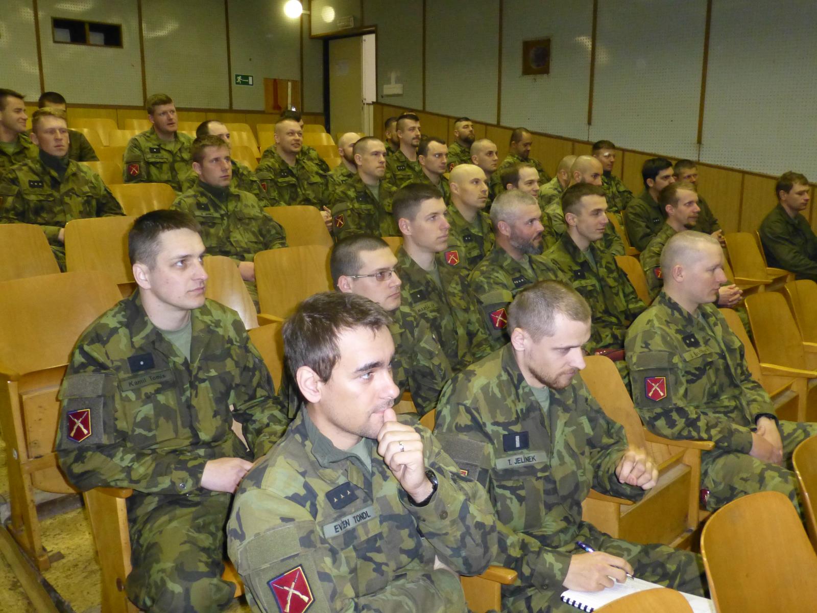 Dopravní policisté besedovali s vojáky