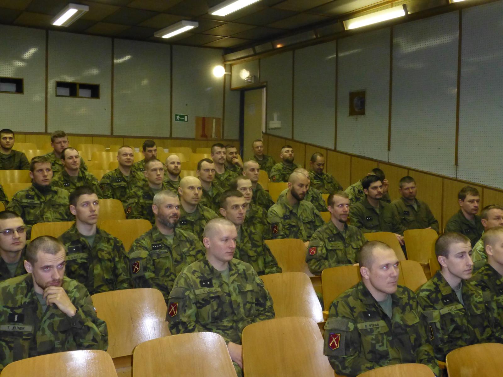 Dopravní policisté besedovali s vojáky