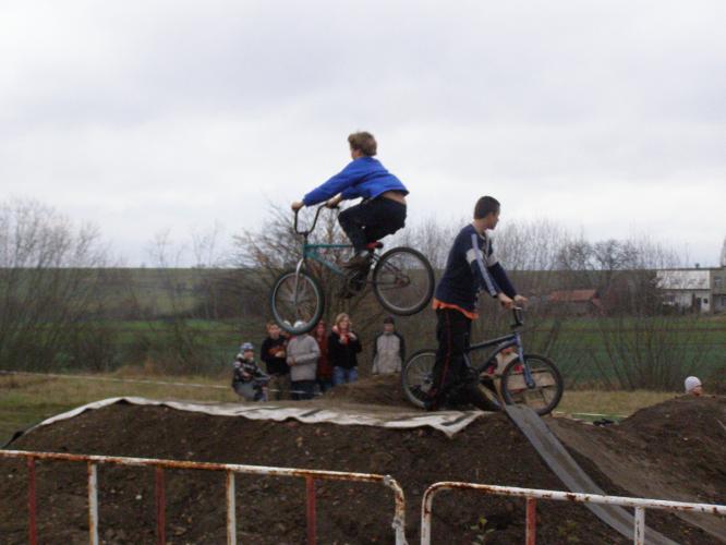 Exhibice bikerů - foto č. 4