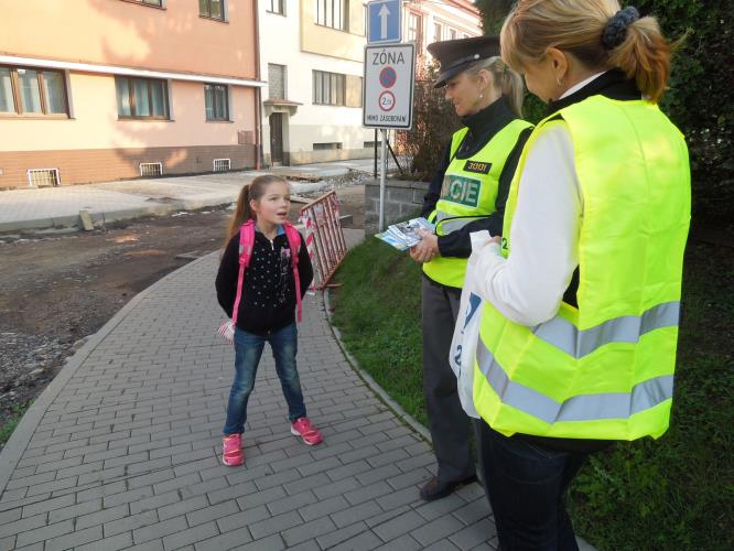 Foto PČR z akce "Zebra se za tebe nerozhlédne"