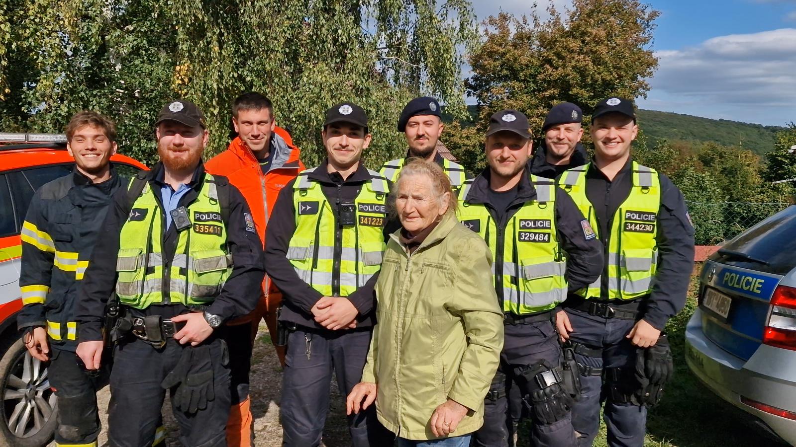 Foto - Zachráněná seniorka.jpg