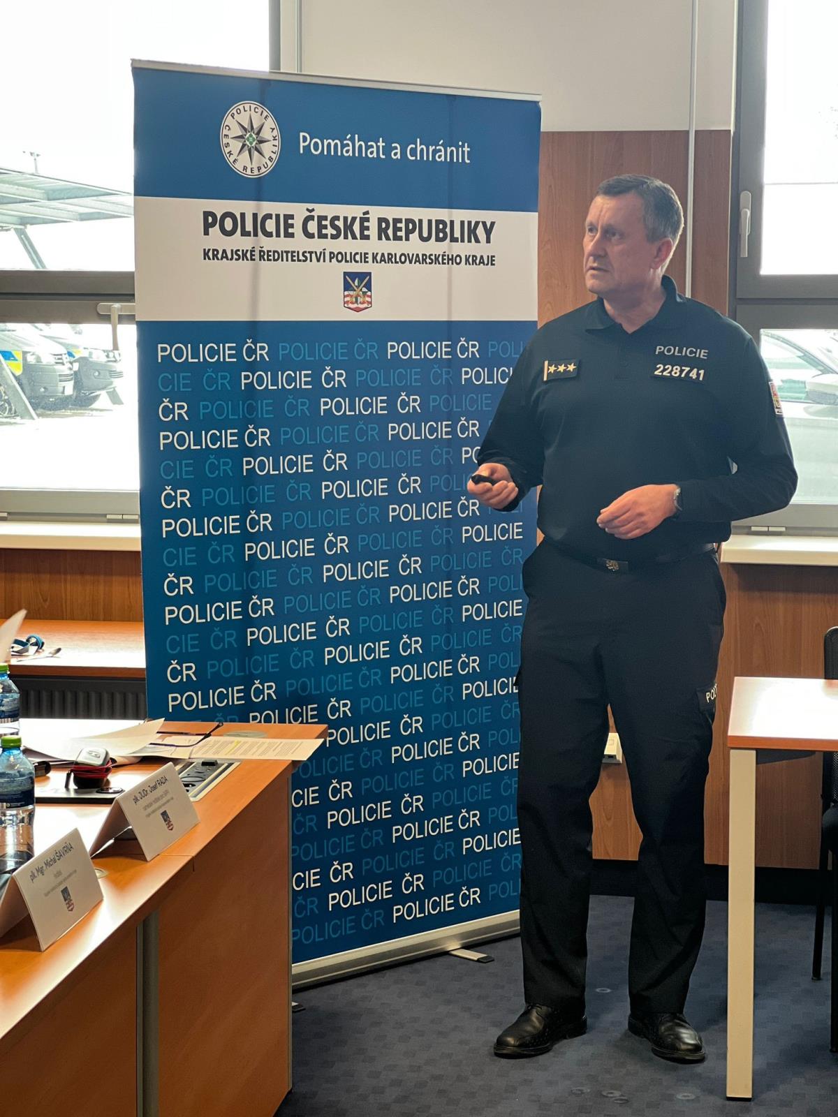 Foto - tisková konference