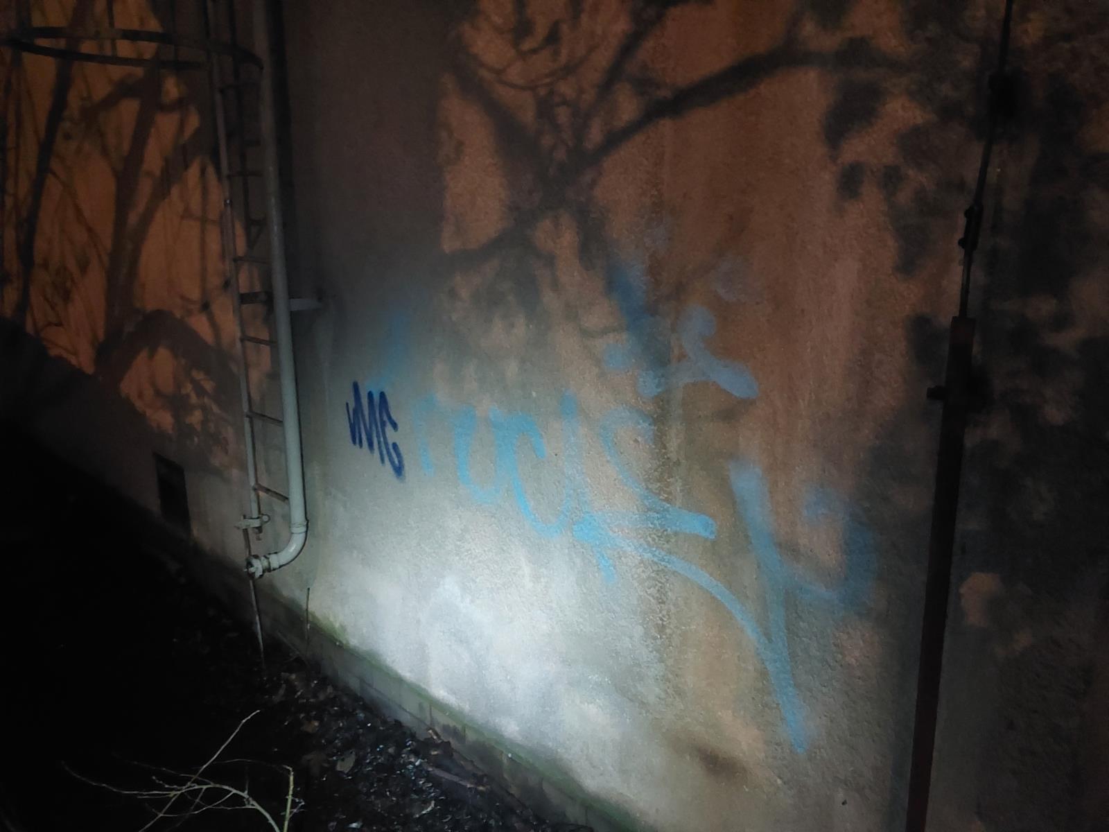 Graffiti na budově