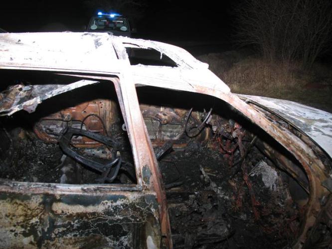 Havárie a požár vozidla u Šatova (1)