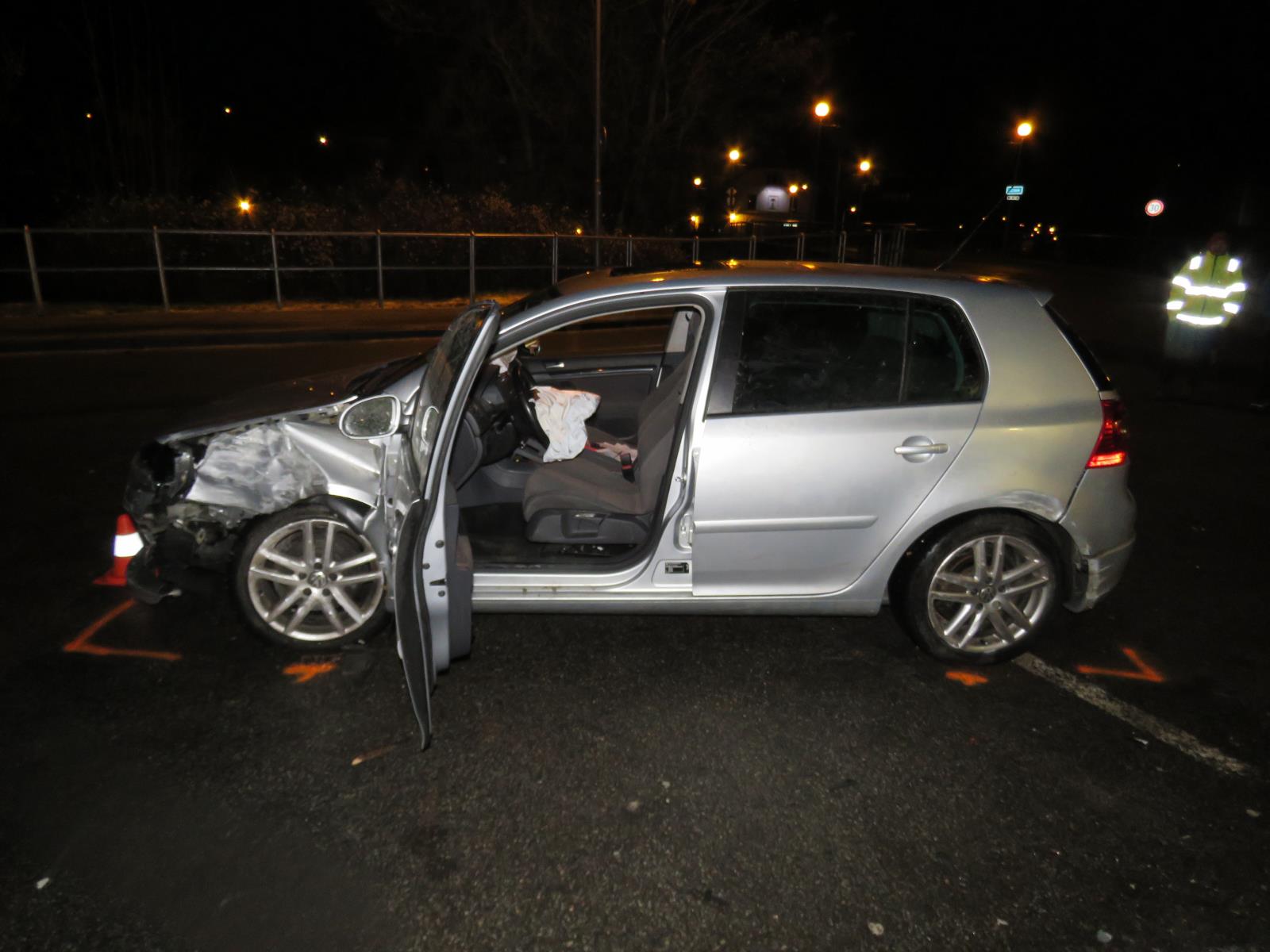 Havarovaný VW Golf.JPG