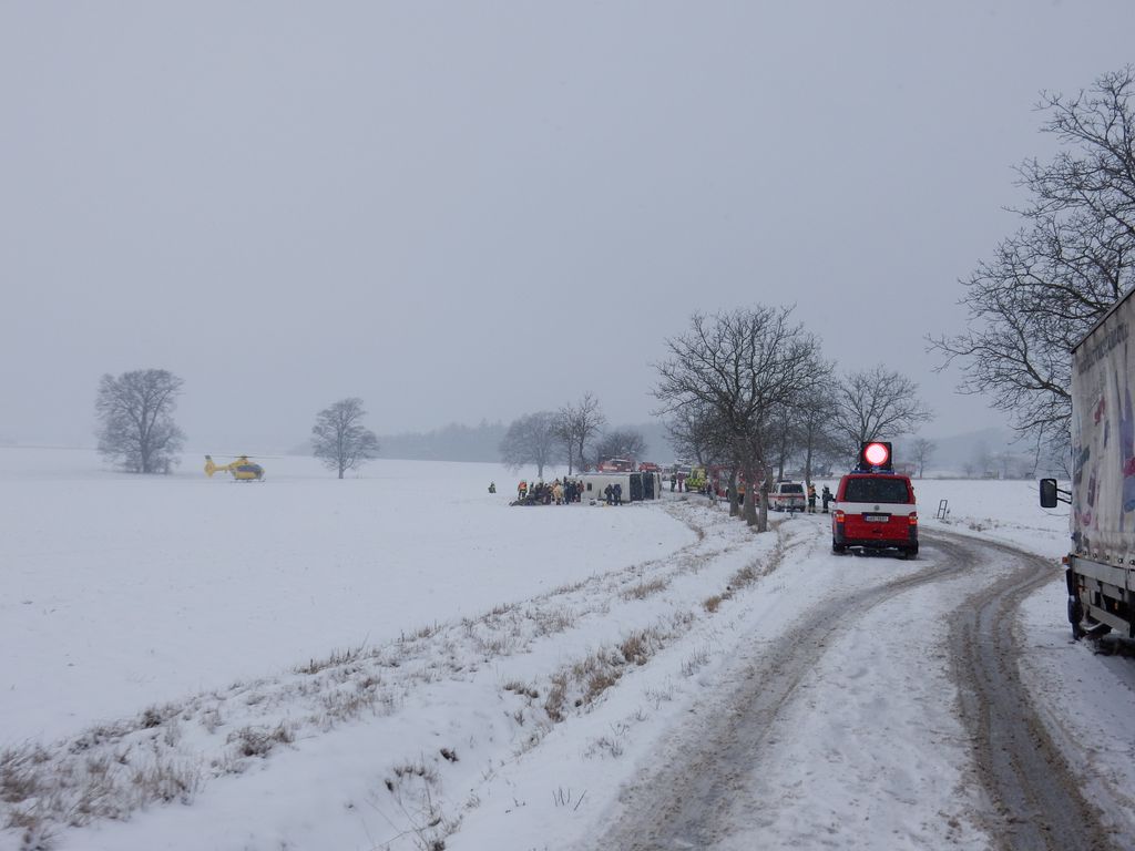 Havarovaný autobus Hořičky