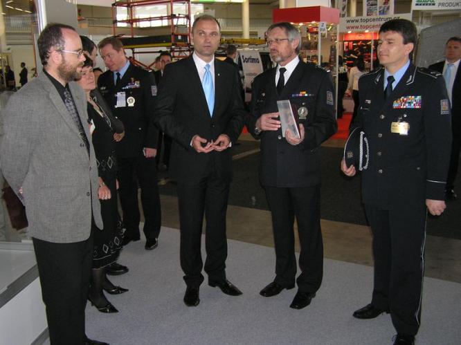 IDET 2009 05