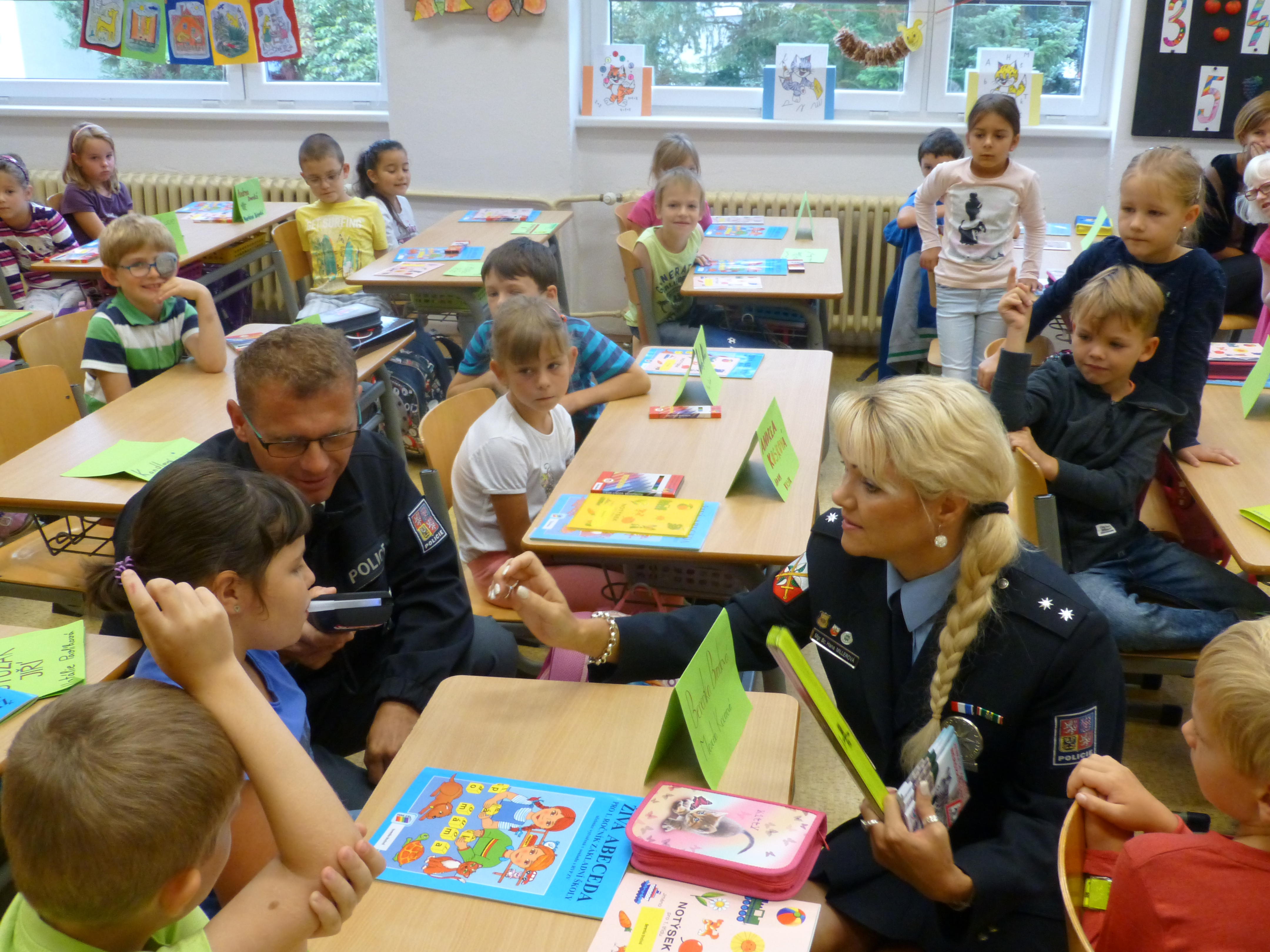 J.Hradec - Zebra  se za tebe nerozhlédne - 3.ZŠ J.Hradec .JPG