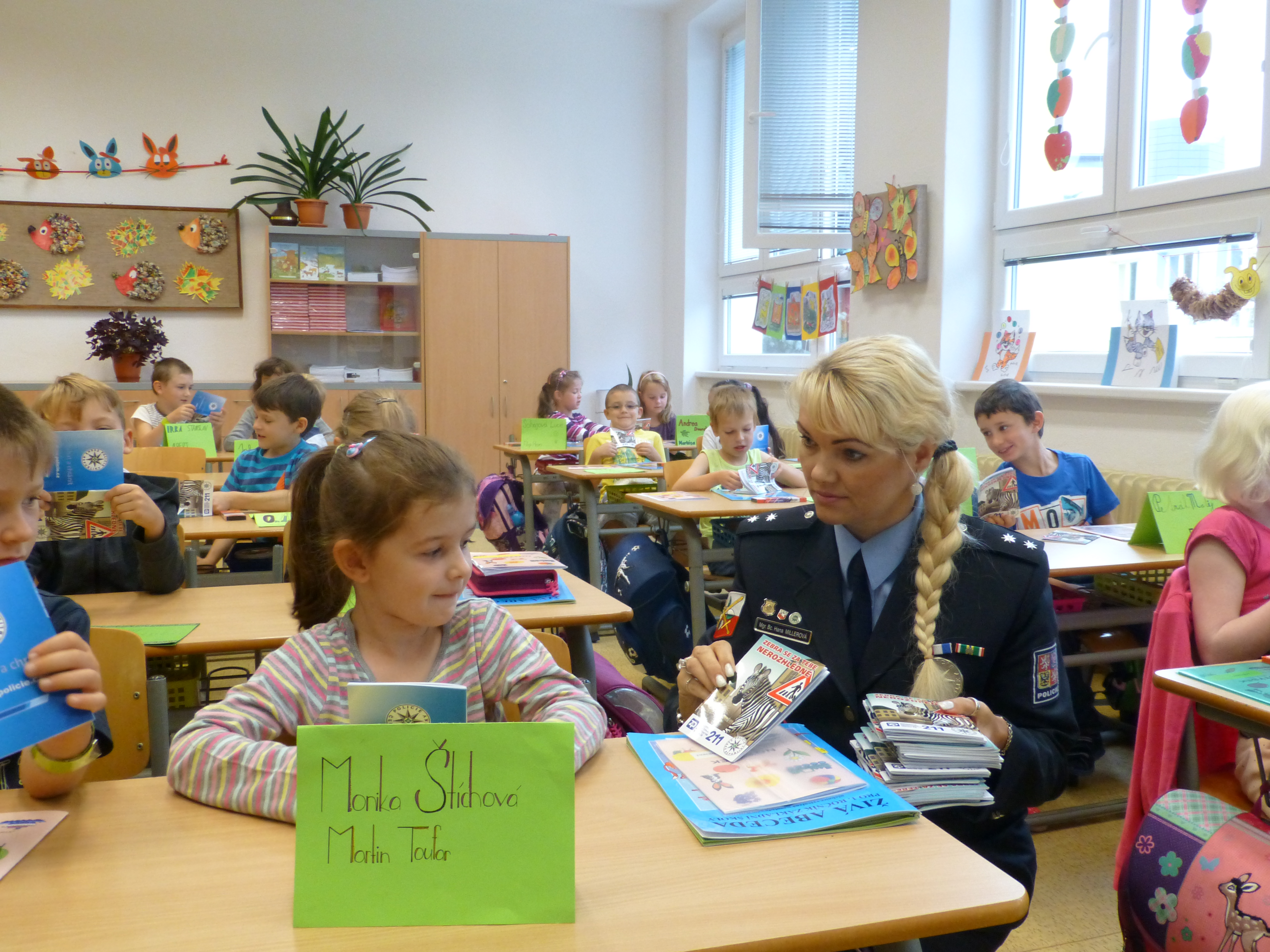 J.Hradec - Zebra  se za tebe nerozhlédne - 3.ZŠ J.Hradec .JPG