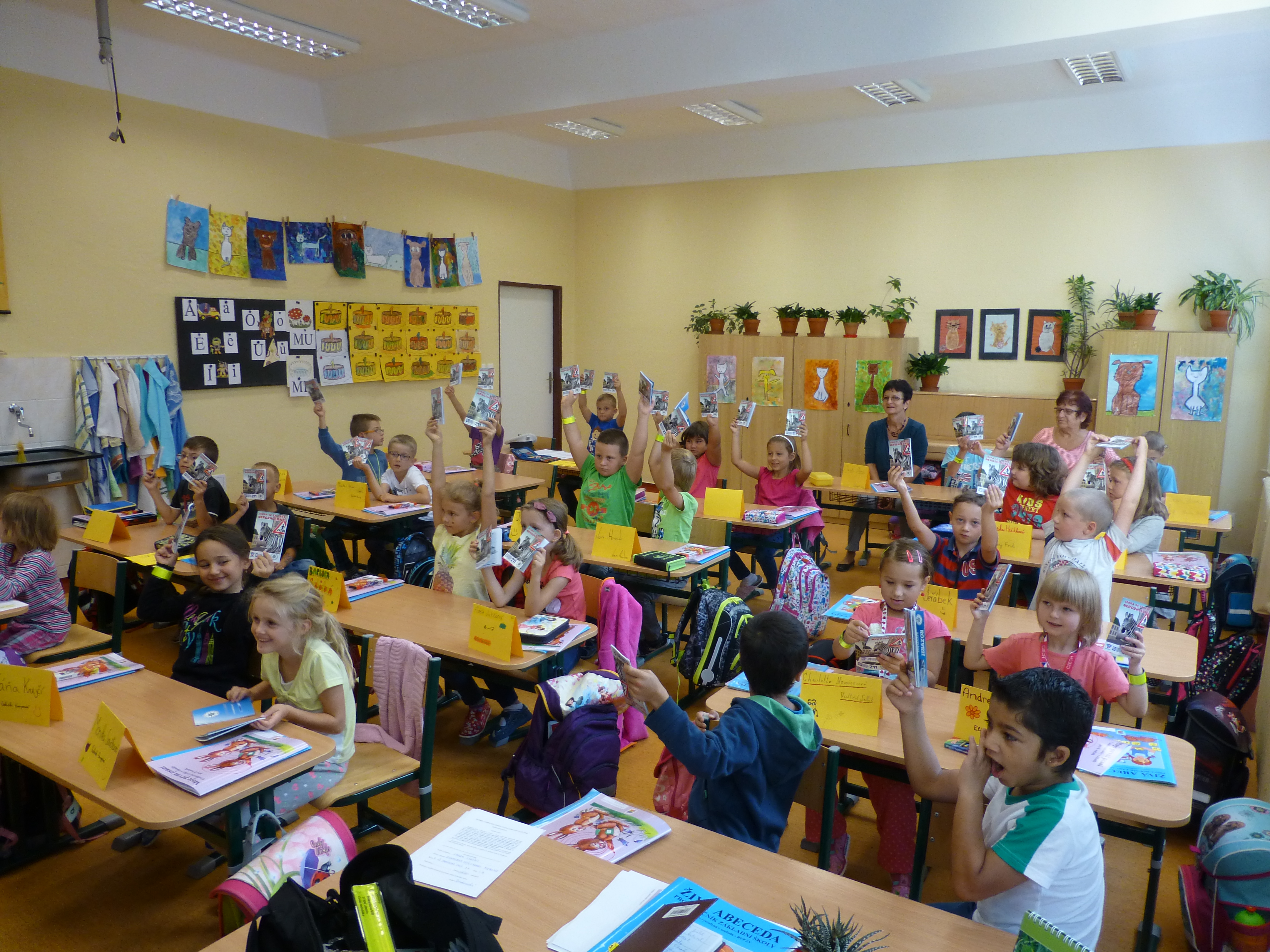 J.Hradec - Zebra  se za tebe nerozhlédne - 3.ZŠ J.Hradec .JPG