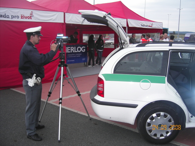 Jízda pro život - ukázka policejní techniky.JPG