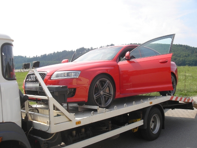 Klima  - zajištěné Audi na odtahu.jpg