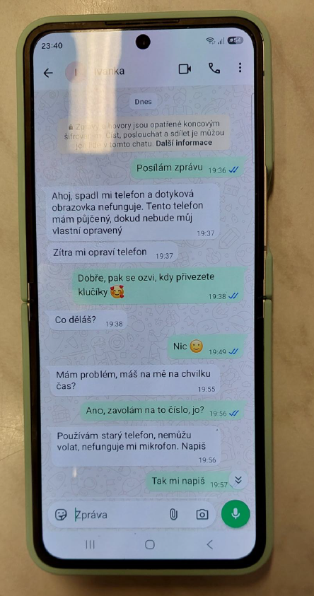 Komunikace s pachatelem