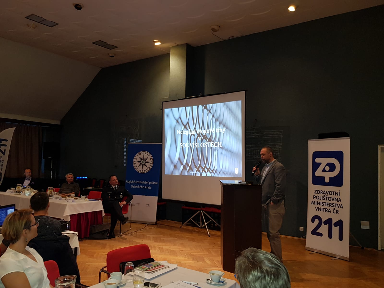 Konference "Nebezpečí skrytá v drogách a závislostech"