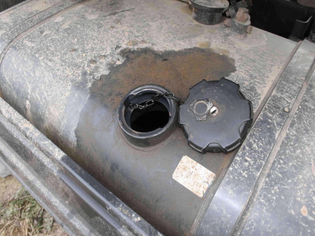 Krádež nafty z vozidel v Dobřenicích