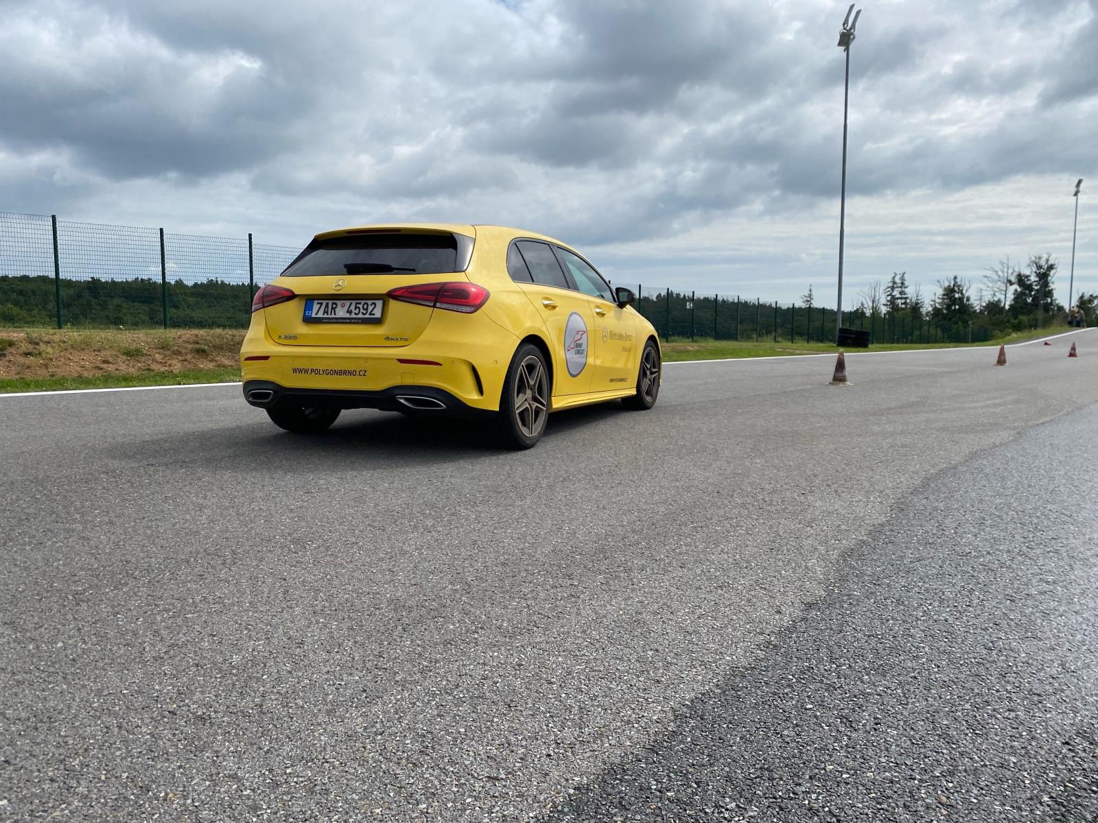 Kurz - osobní automobily