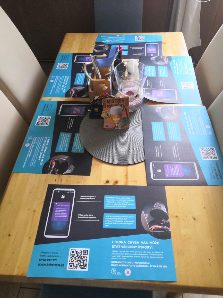 Kyberkampaň - restaurace