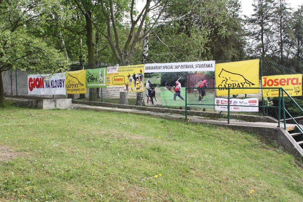 Kynologie-přebory Dobrotice.jpg