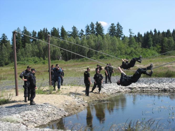 Libavá 2010 přes vodu.jpg
