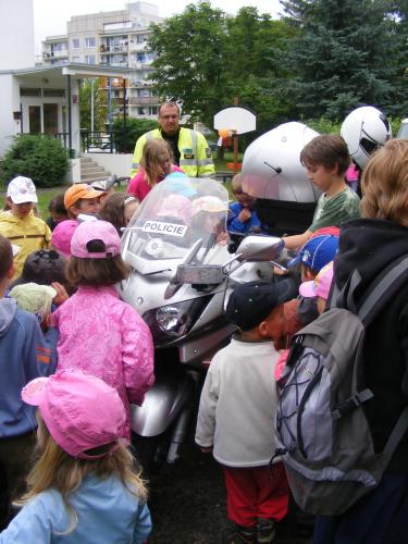 MŠ Rozdělov - ukázka služebního motocyklu