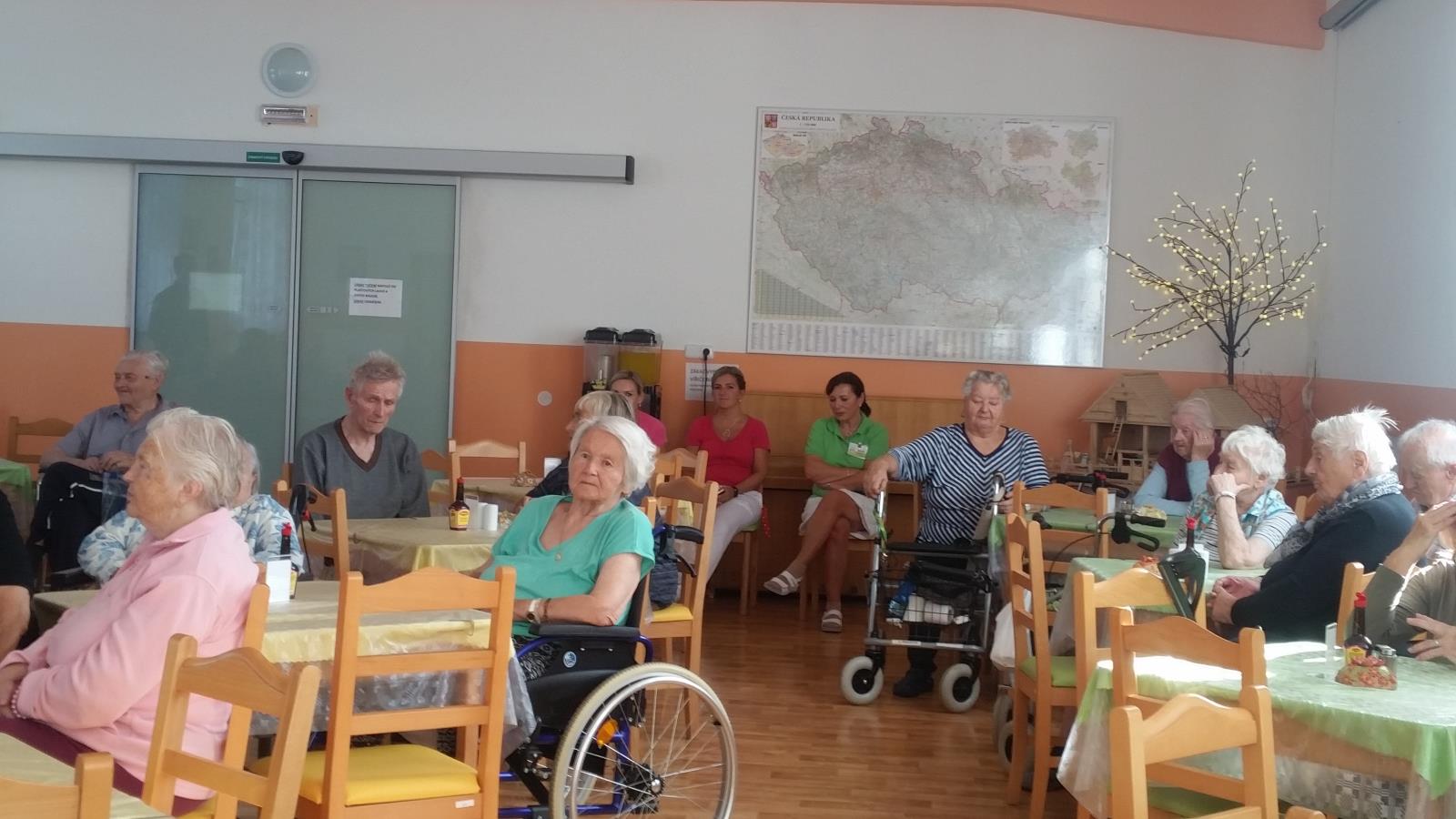 Mezinárodní den seniorů v DD Unhošť