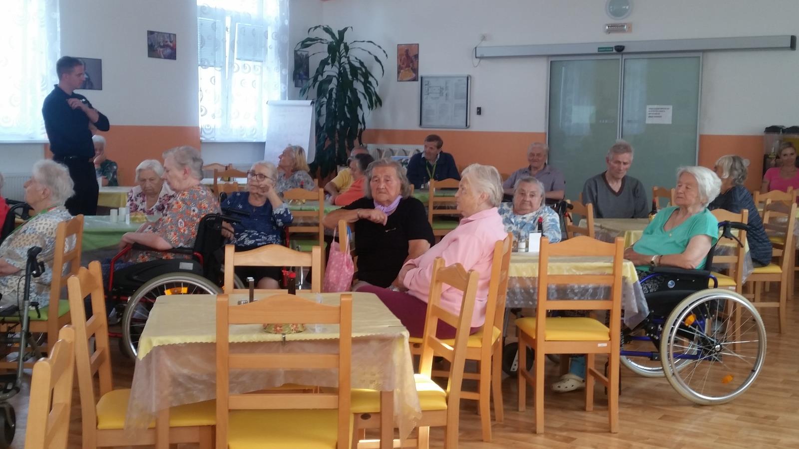 Mezinárodní den seniorů v DD Unhošť