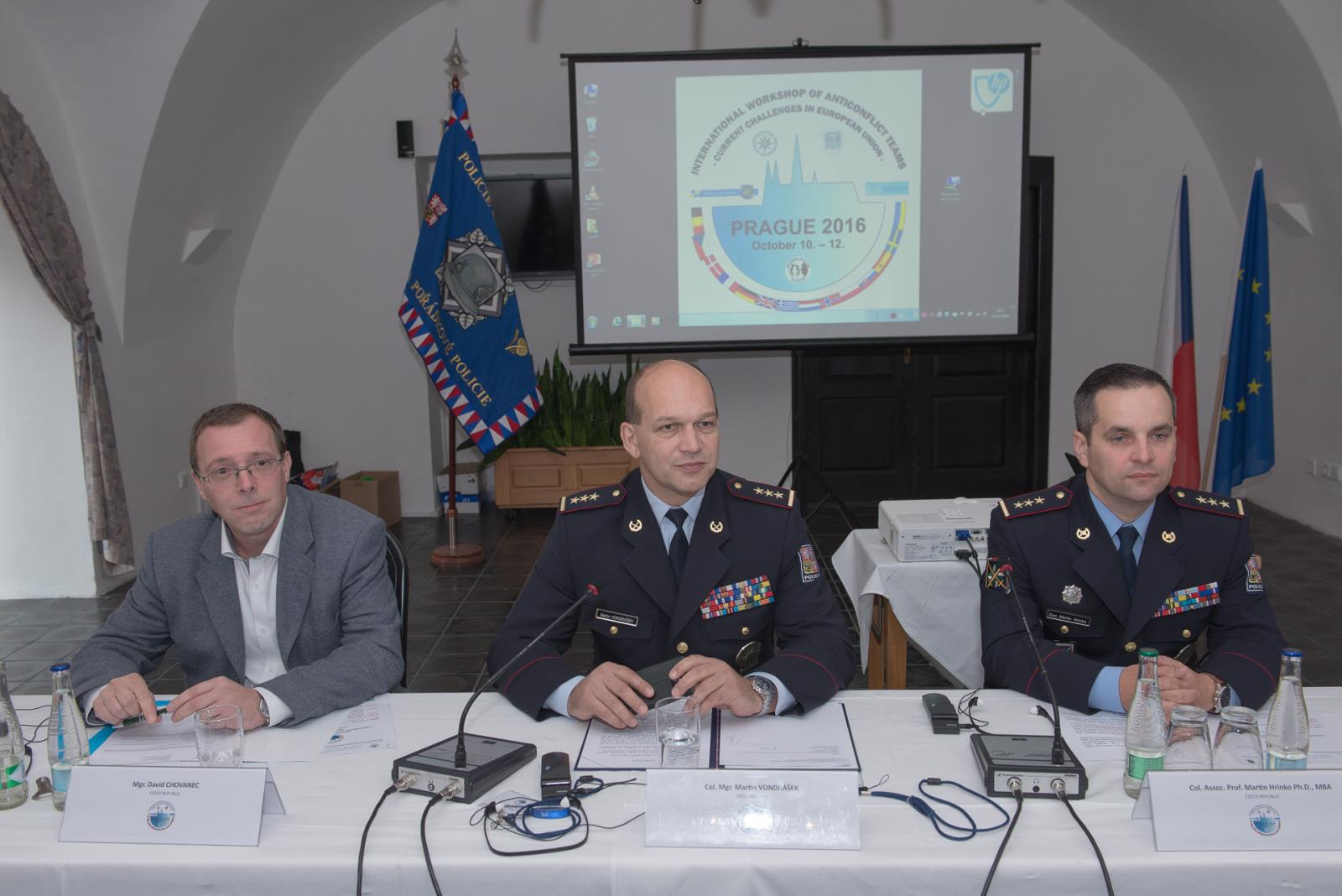 Mgr. David Chovanec, plk. Martin Vondrášek, plk. Martin Hrinko (zleva).jpg