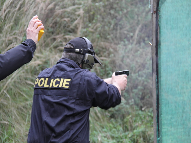Mistrovství republiky PČR - střelba 2014 - 03.JPG