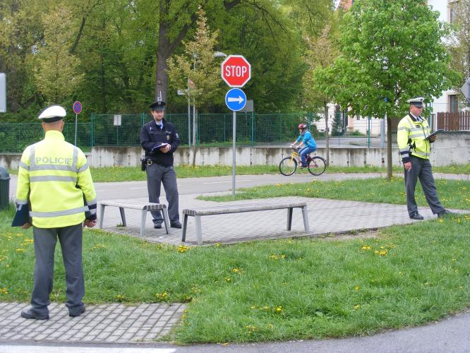 Mladí cyklisté soutěžili  v oblastním kole.JPG