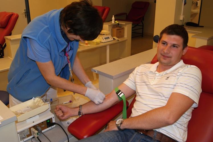 Moravskoslezští policisté darují krev F-M