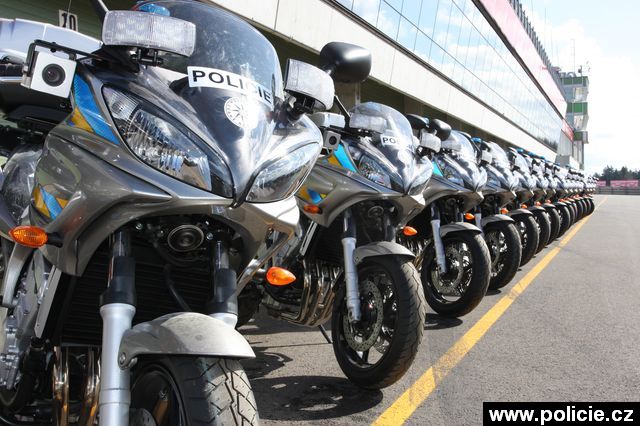 Motocykl PČR 03