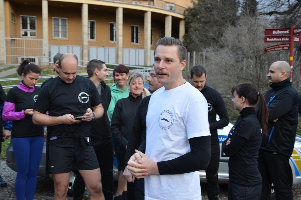 Movember běh 03.JPG
