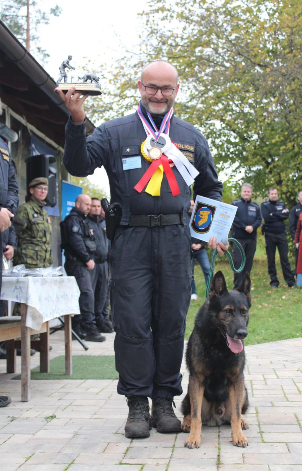Mrazík, Zik1.jpg