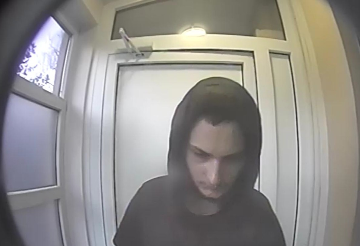 Muž neznámé totožnosti.jpg