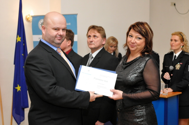 NEJLEPŠÍ KRAJSKÝ POLICISTA ZA ROK 2009