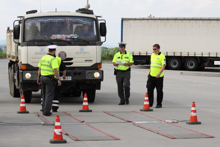 Najíždění na mobilní váhu.JPG