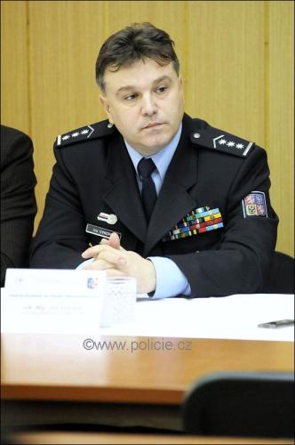 Náměstek ředitele pro vnější službu plk. Mgr. Ivo Vykopal