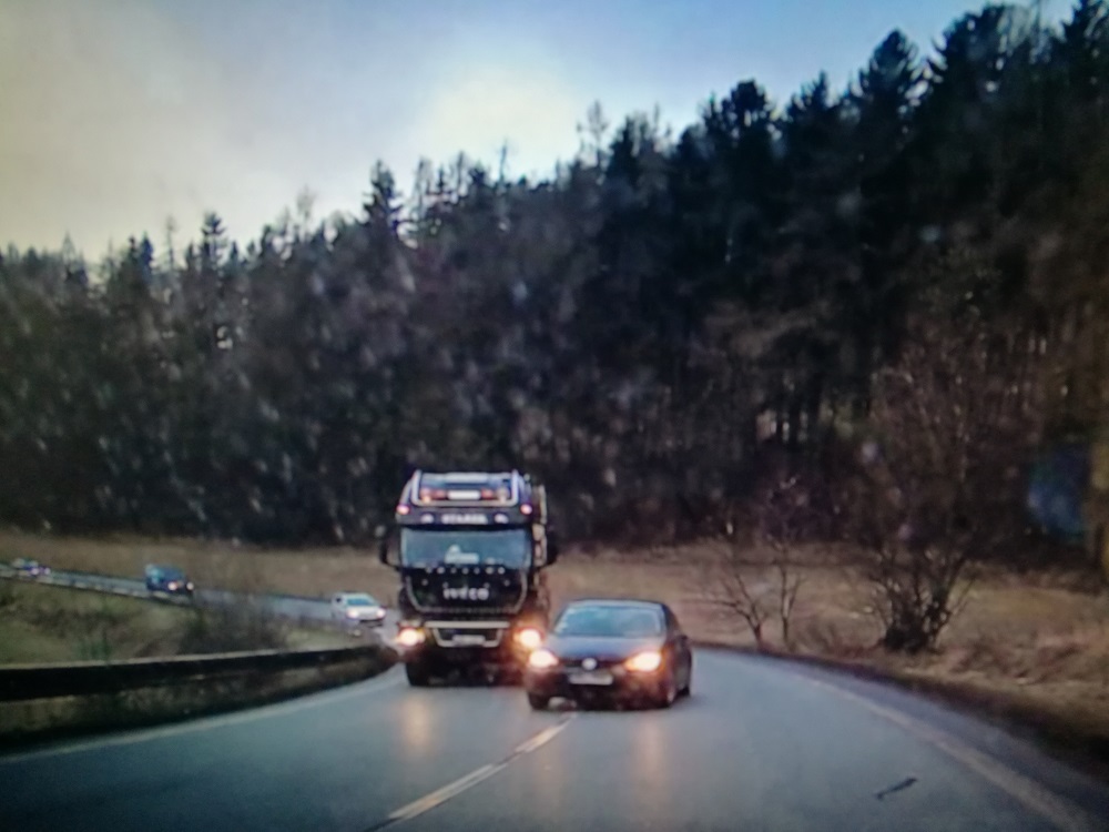 Nebezpečné předjíždění u Vidochova ze dne 20. 01. 2020