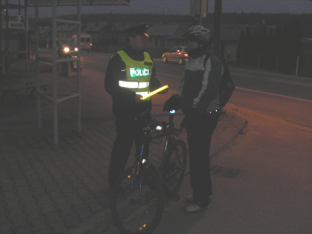 Noční kontrola cyklistů 640x480.jpg
