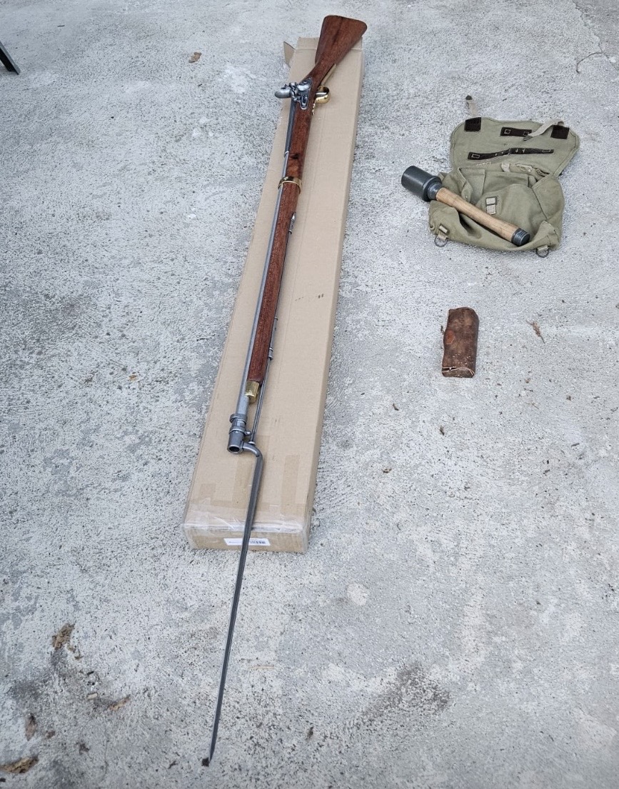 Nůž bajonetového typu.jpeg