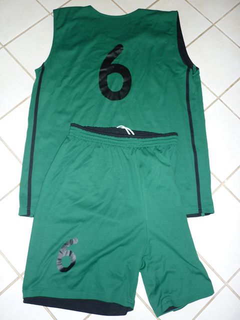 Basketbalový dres