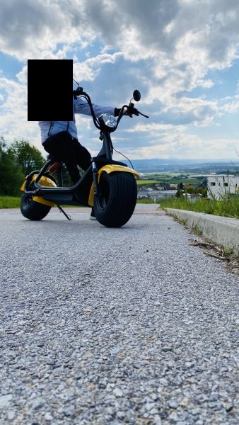 Odcizená elektrokoloběžka.jpg