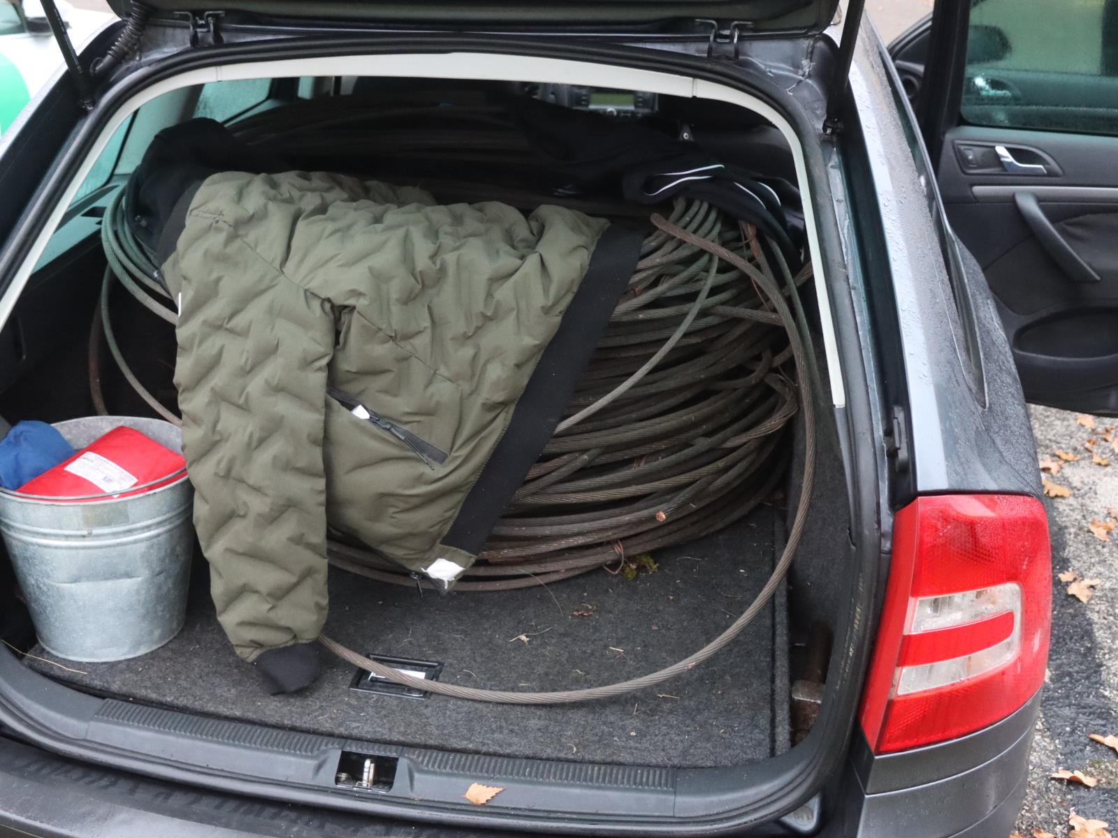 Odcizené kabely, dráty, lanka