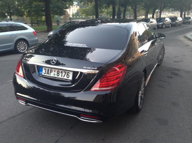 Odcizený luxusní vůz Mercedes-Benz
