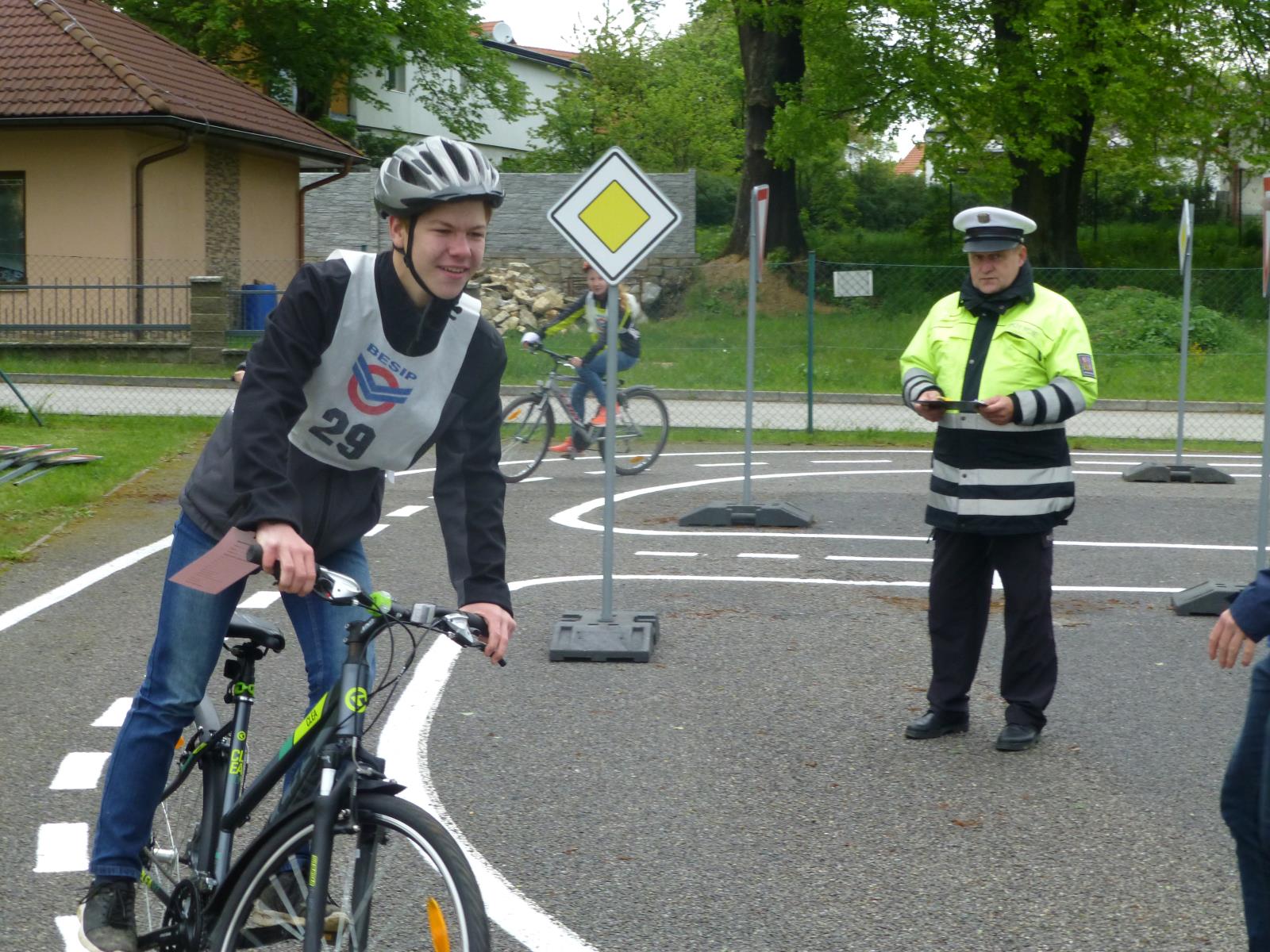 Okresní kolo soutěže " mladých cyklistů" ve Studené